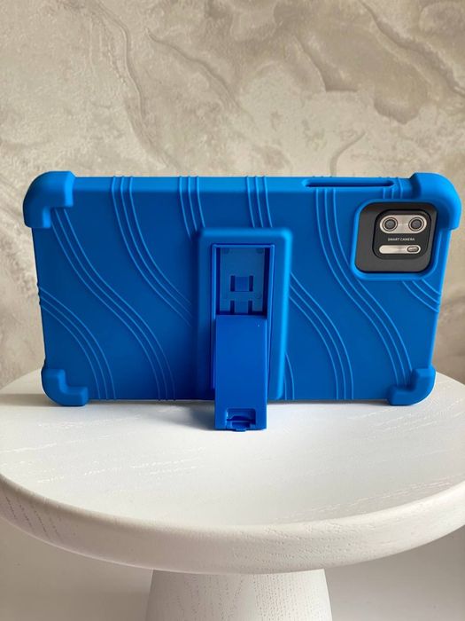 Новий планшет Pritom 8, без підтримки сім карти + захищений чохол.