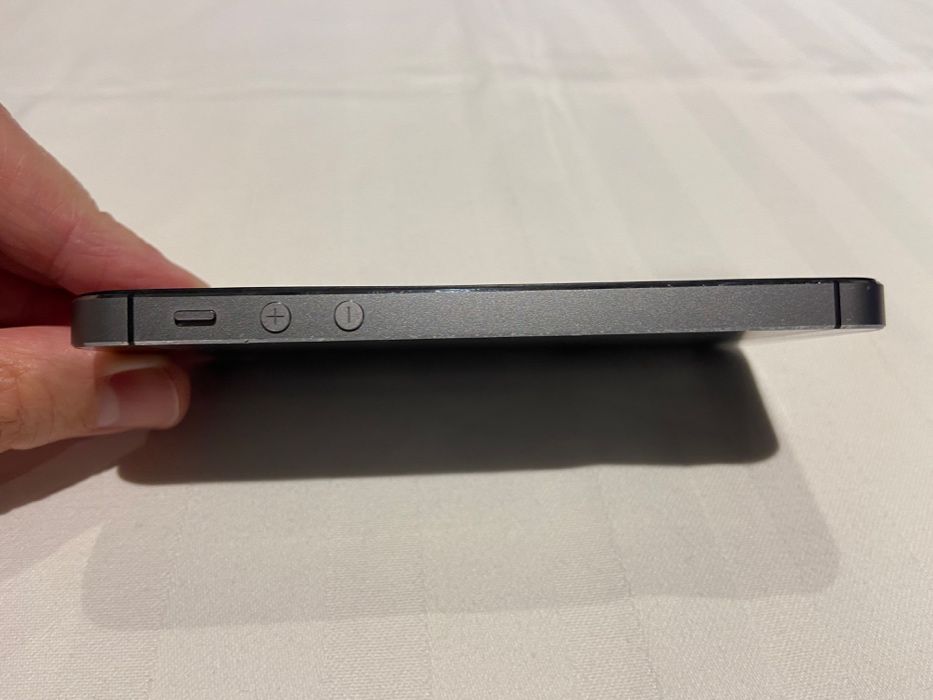 Apple iPhone 5S com 64 Gb Space Gray