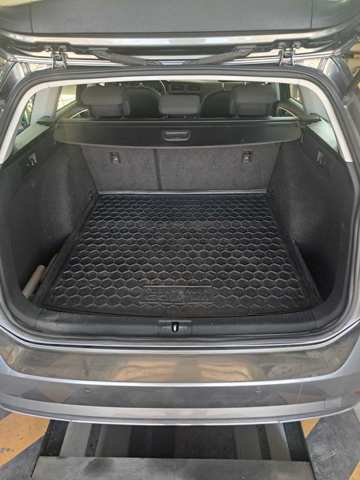 Продаж автомобіля VOLKSWAGEN GOLF 2017 р.в.