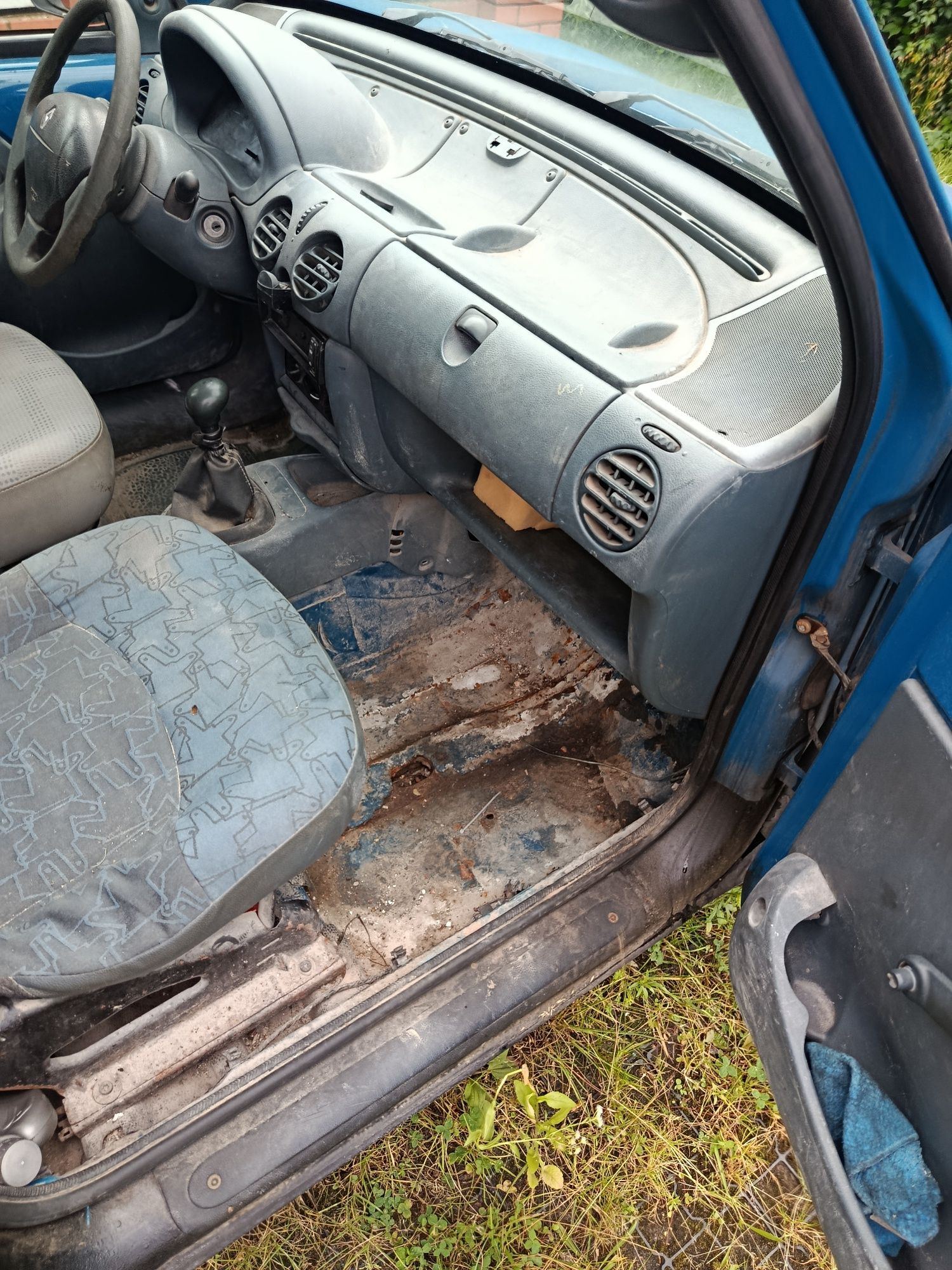 Renault Kangoo 2000 r benzyna 1.4