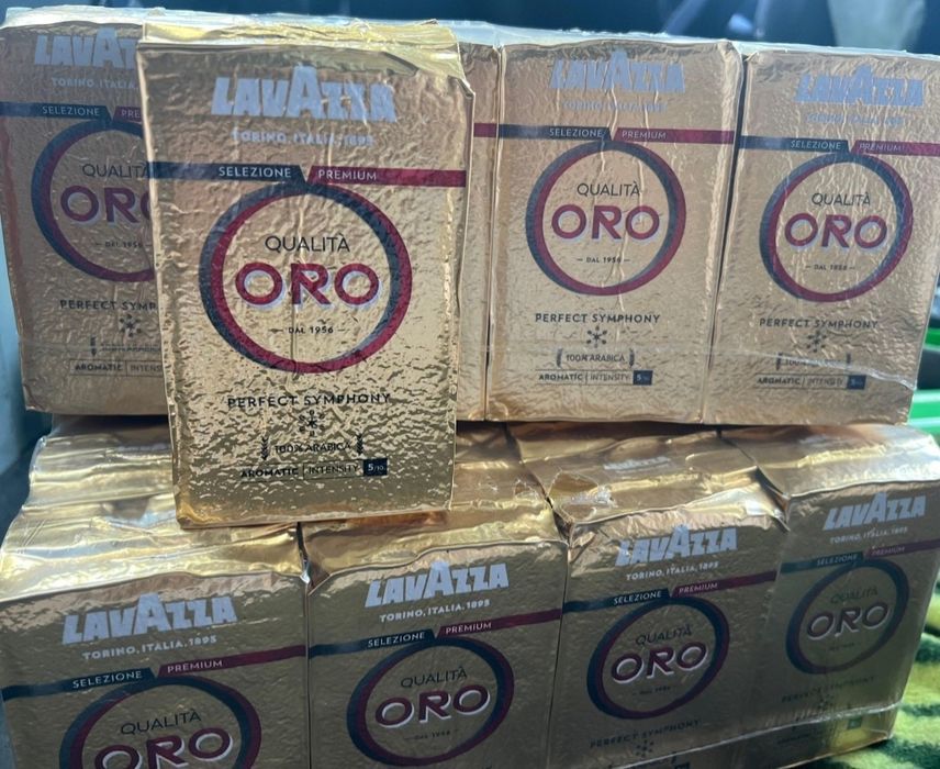 Kawa mielona Lavazza Qualita Oro 2,5 kg (10 opakowań po 250g).