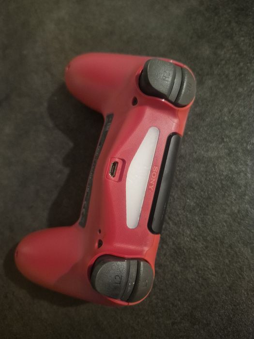 Pad dualshock do PS4 czerwony, oryginalny, model ZCT2E