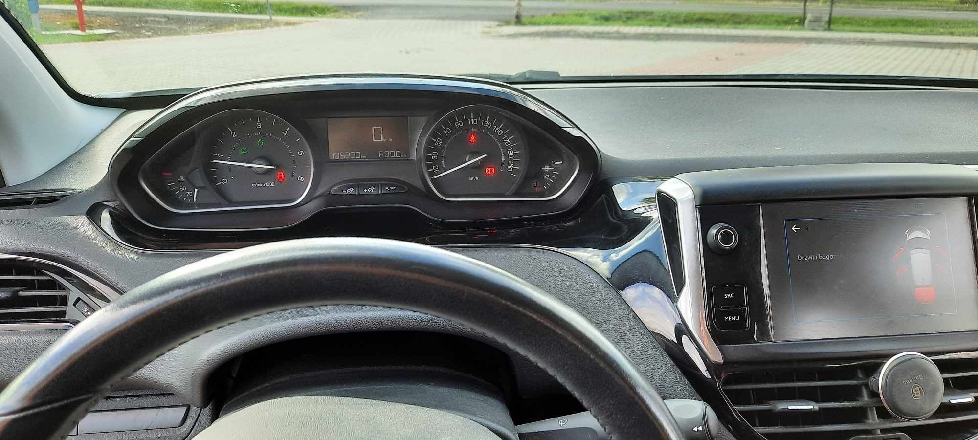 Peugeot 208 1.6HDI 2017r.