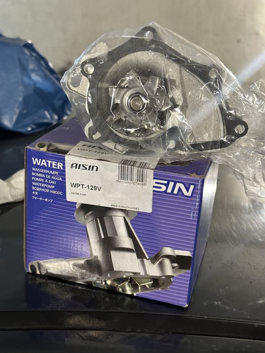 Водяна помпа Aisin wpt-129v