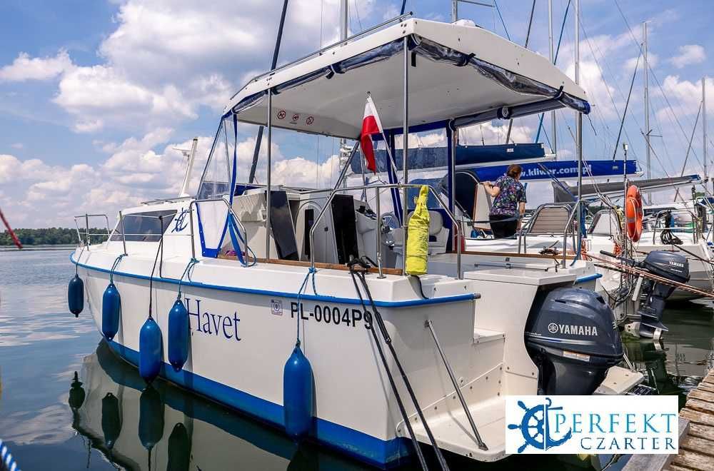 Czarter Jacht motorowy hauseboat wynajem łodzi Mazury BEZ PATENTU