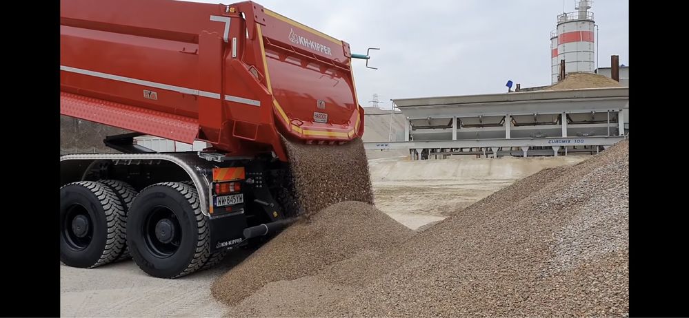 Transport Zwiru Pulpy Piasku Czarnoziemu wywrotka 20t Bialystok