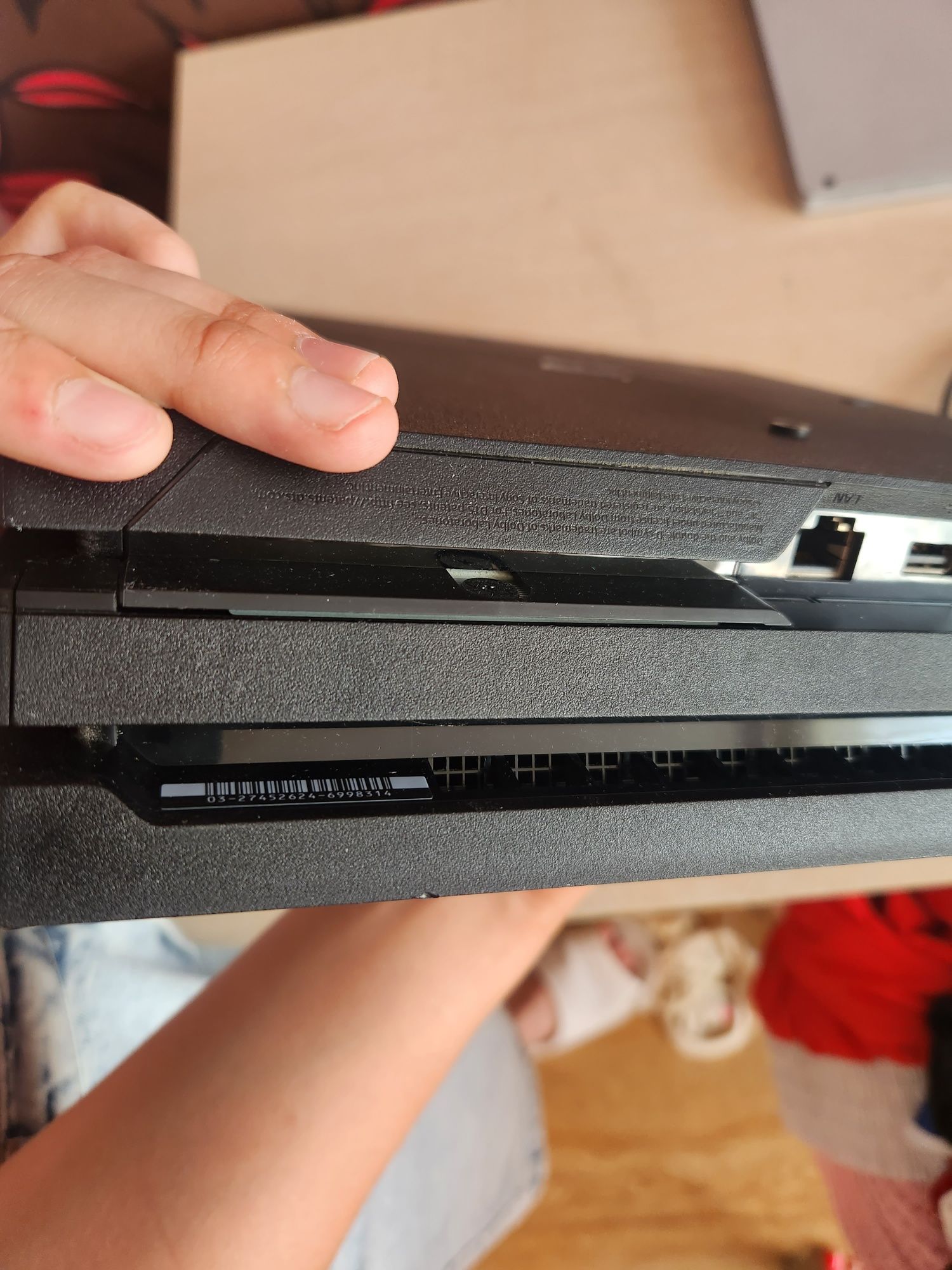 Продам приставку Sony  PSP 4