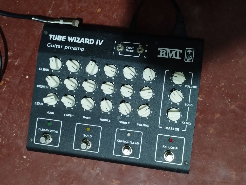 Ламповий преамп BMT tube wizard IV