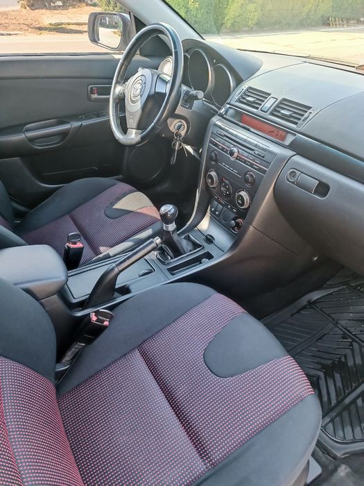 Mazda 3 в отличном состоянии