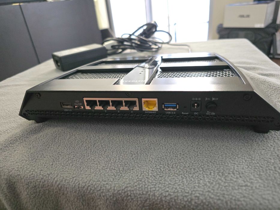 Netgear Nighthawk X6 Tri-Band Wi-Fi Router R800064551781491842121