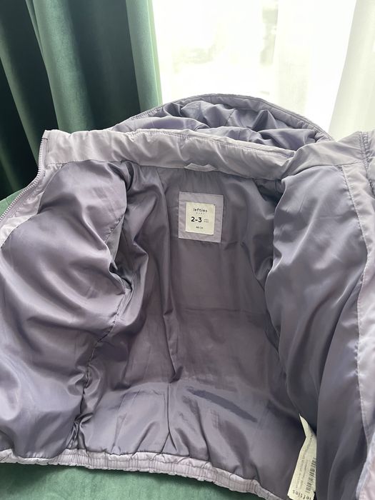 Демі куртка на дівчинку