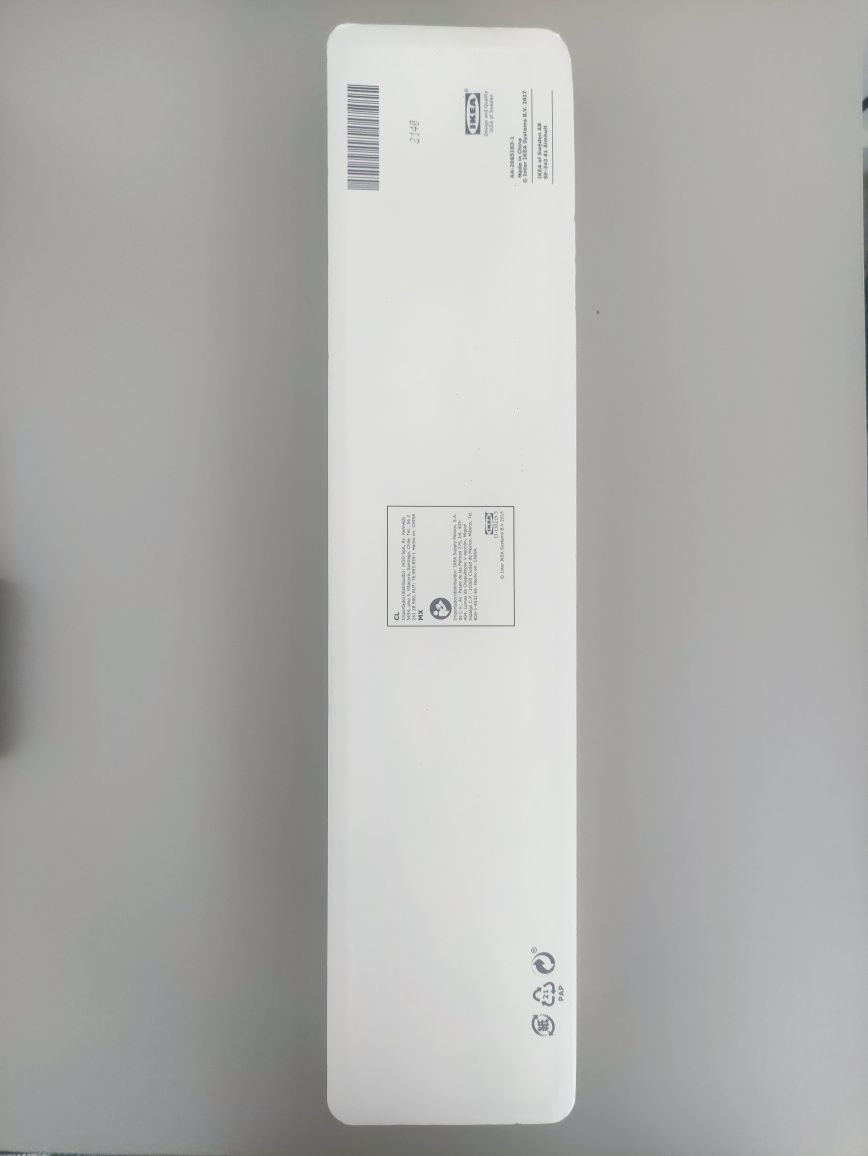Toalheiro com ventosa TISKEN IKEA