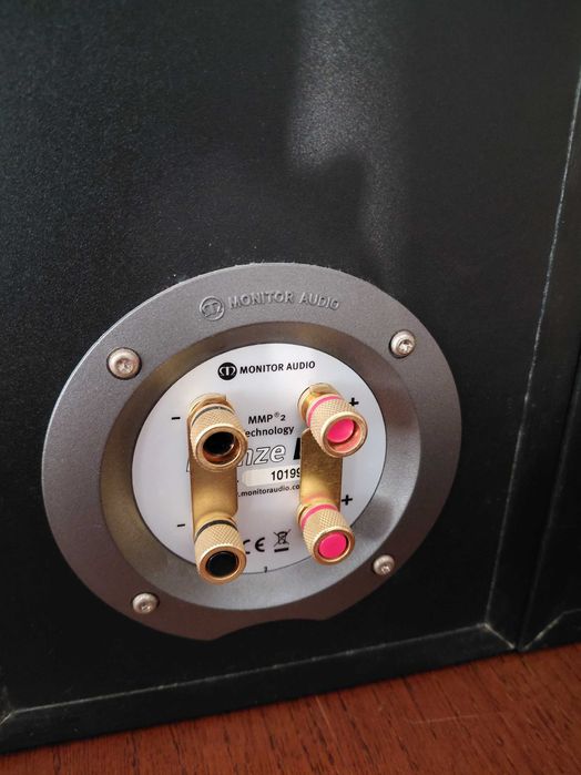 Amplificador Harman Kardon PM640, Monitor audio BR2