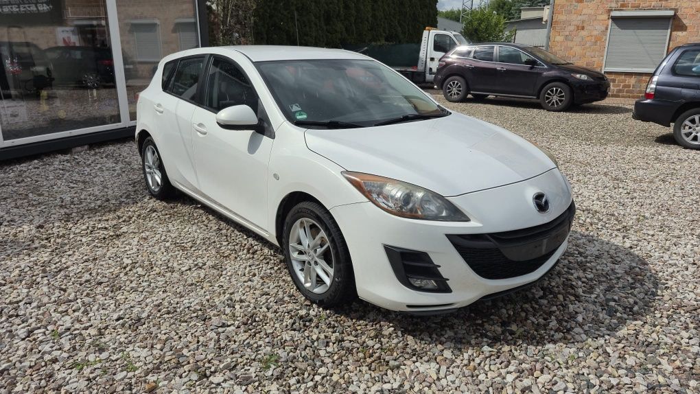 Mazda 3 diesel perłowa sprowadzony