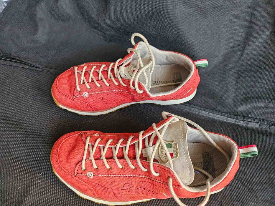 Dolomite Karakum 42 1/2 ( UK 8,5 USM 9,5) червоні трекінгові кросівки!