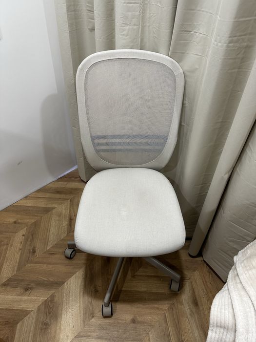 Cadeira com rodas IKEA