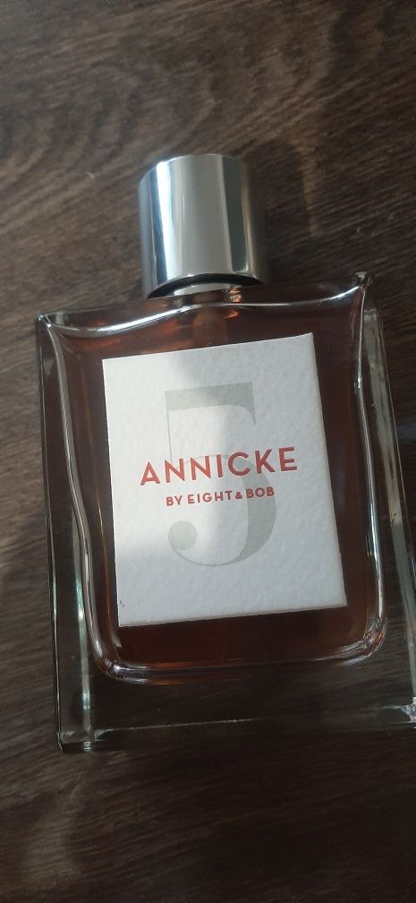 Eight&Bob Annicke 5
