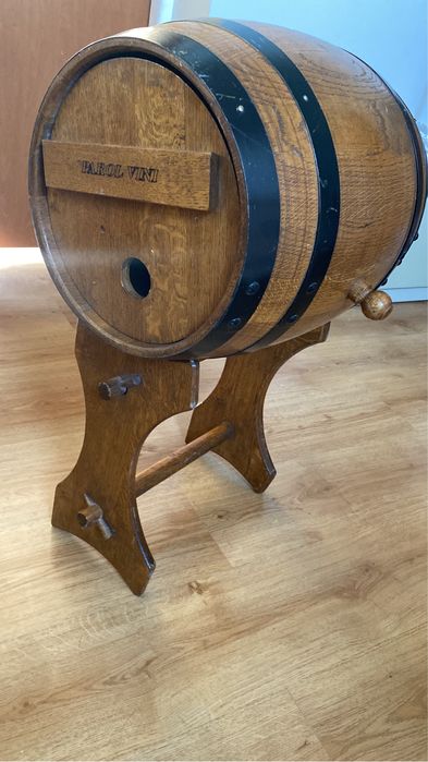 Beczka ozdobna na wino