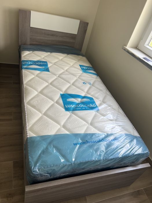 Cama individual nova
