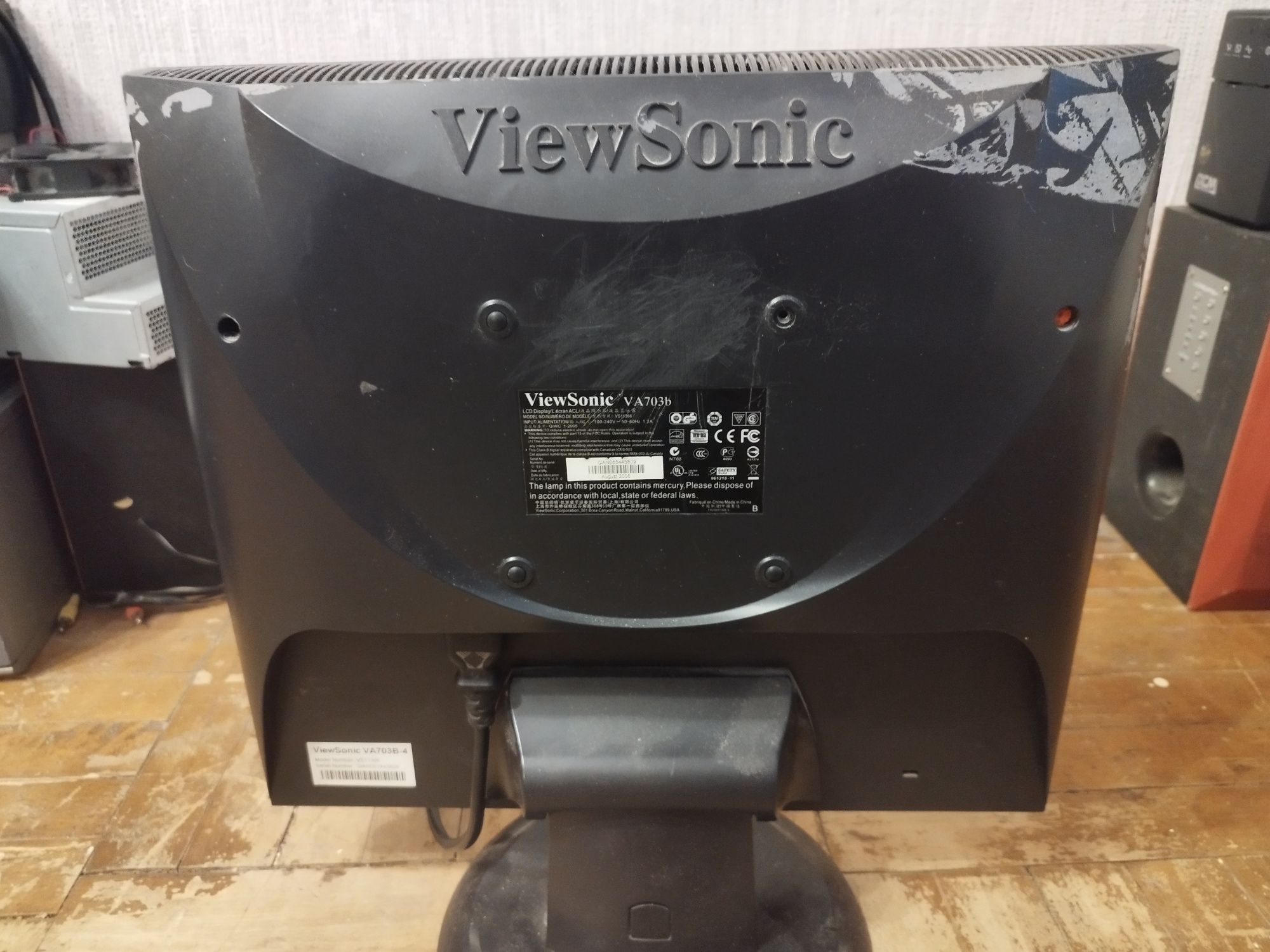 Монитор Viewsonic VA703B-4Series