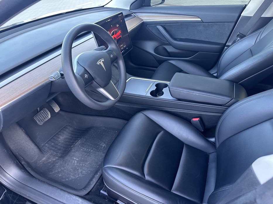 тесла 3 2022 рік