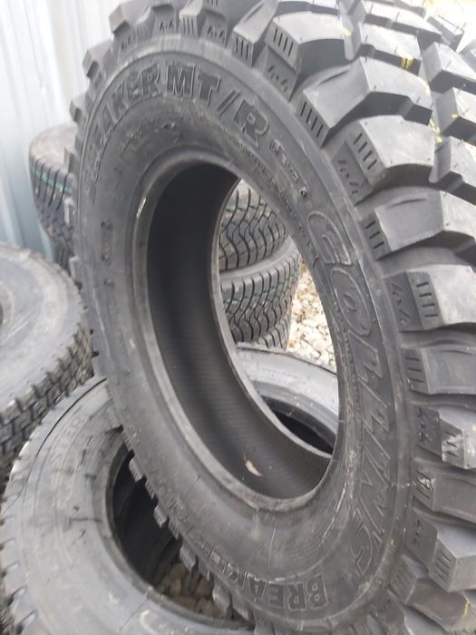 Opona Collin"s 265/60 R18 Breaker Mud-Terrain Wzór Yokohama Geolandar