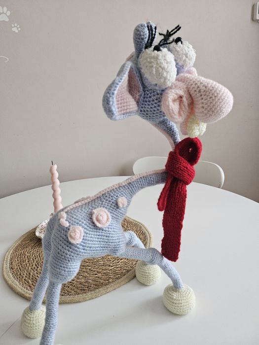 Амігурумі жираф в'язана іграшка