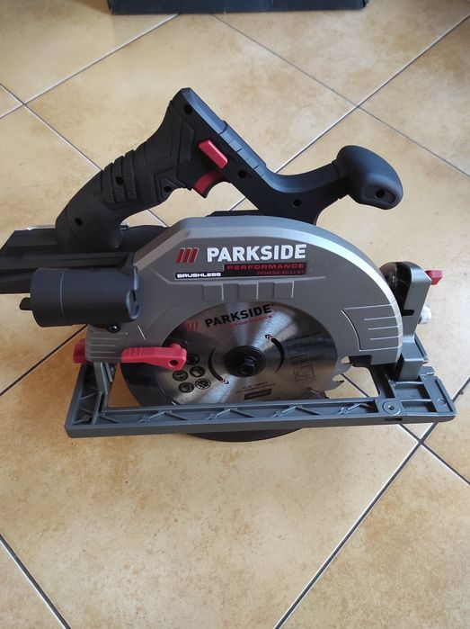НІМЕЧЧИНА Акумуляторна циркулярна пила PARKSIDE PPHKSA 40-Li A1