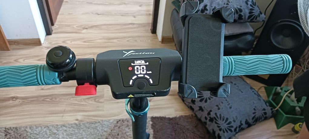 hulajnoga elektryczna lancia