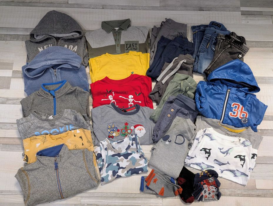 Zestaw dla chłopca r.92 - spodnie, dresy, bluzki, bluza, sweter H&M