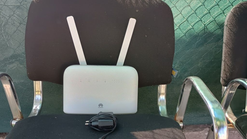 Комплект HUAWEI B715s-23c, антена САРМА 4G LTE