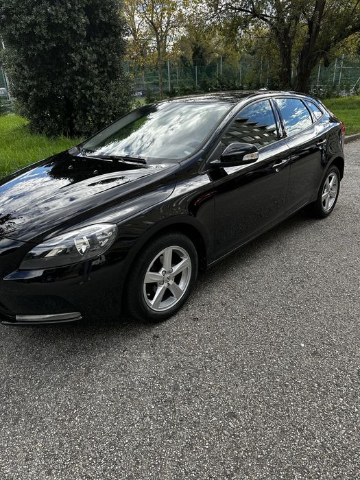 Volvo V40 com 106 mil km