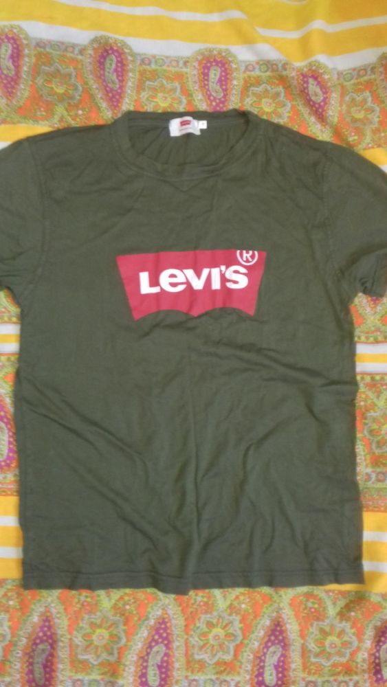 T-Shirt Levi`s