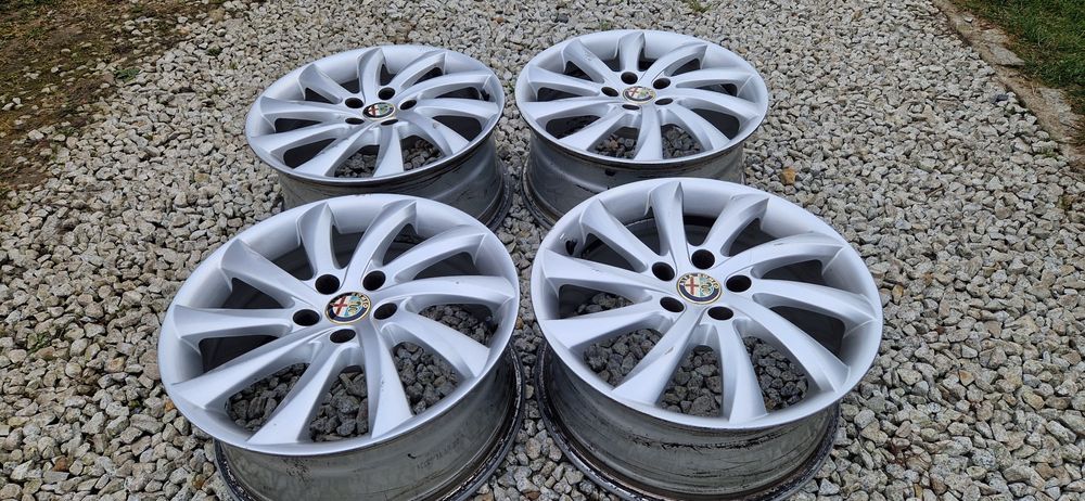 Oryginalne Felgi Alfa-Romeo 17 5x110