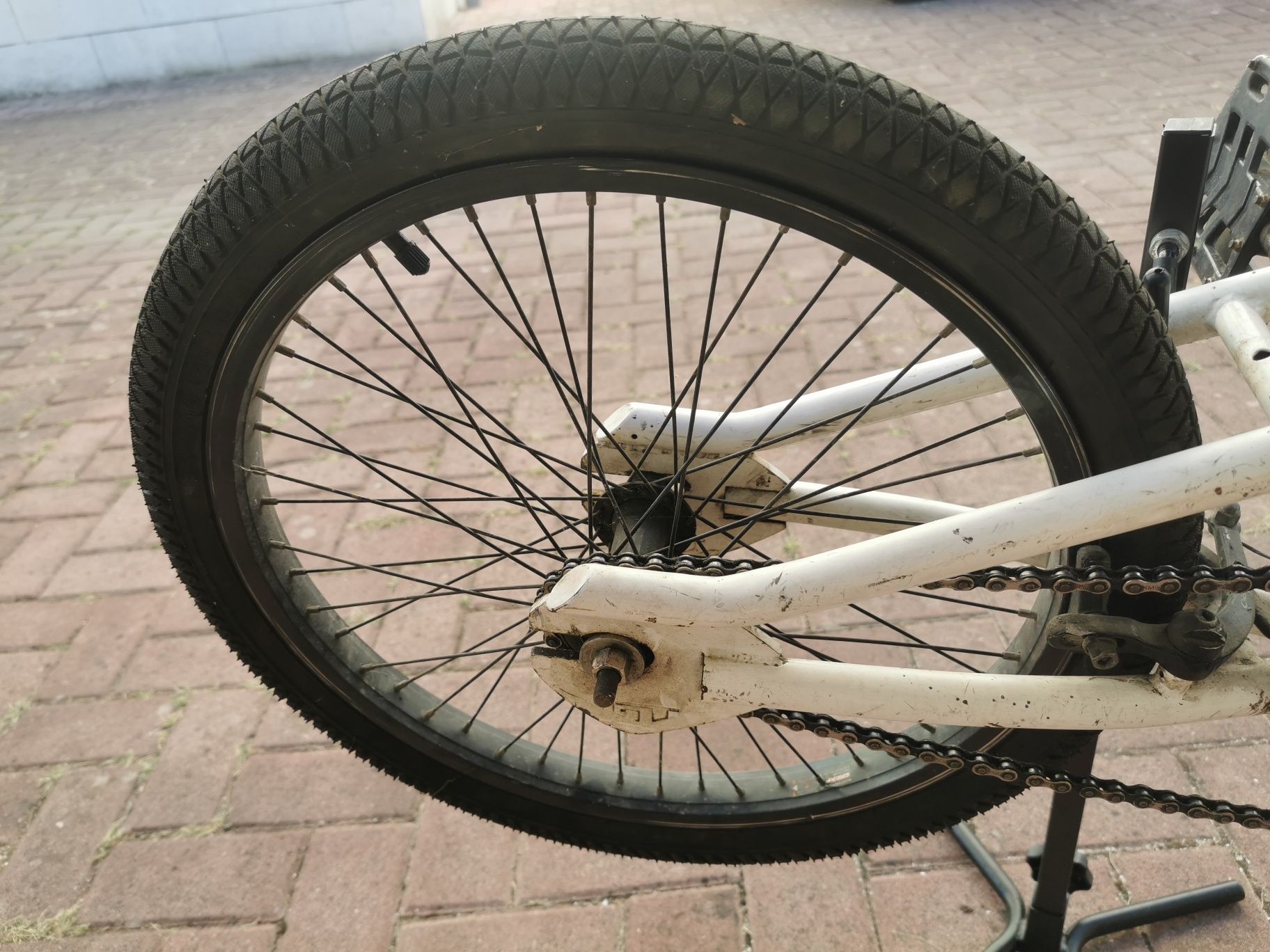 Vendo bicicleta BMX Freestyle GT