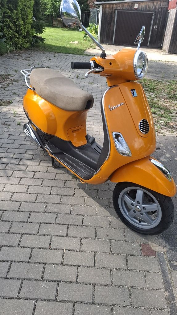 Piaggio Vespa LX 50