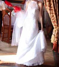 Koronkowa suknia ślubna 34