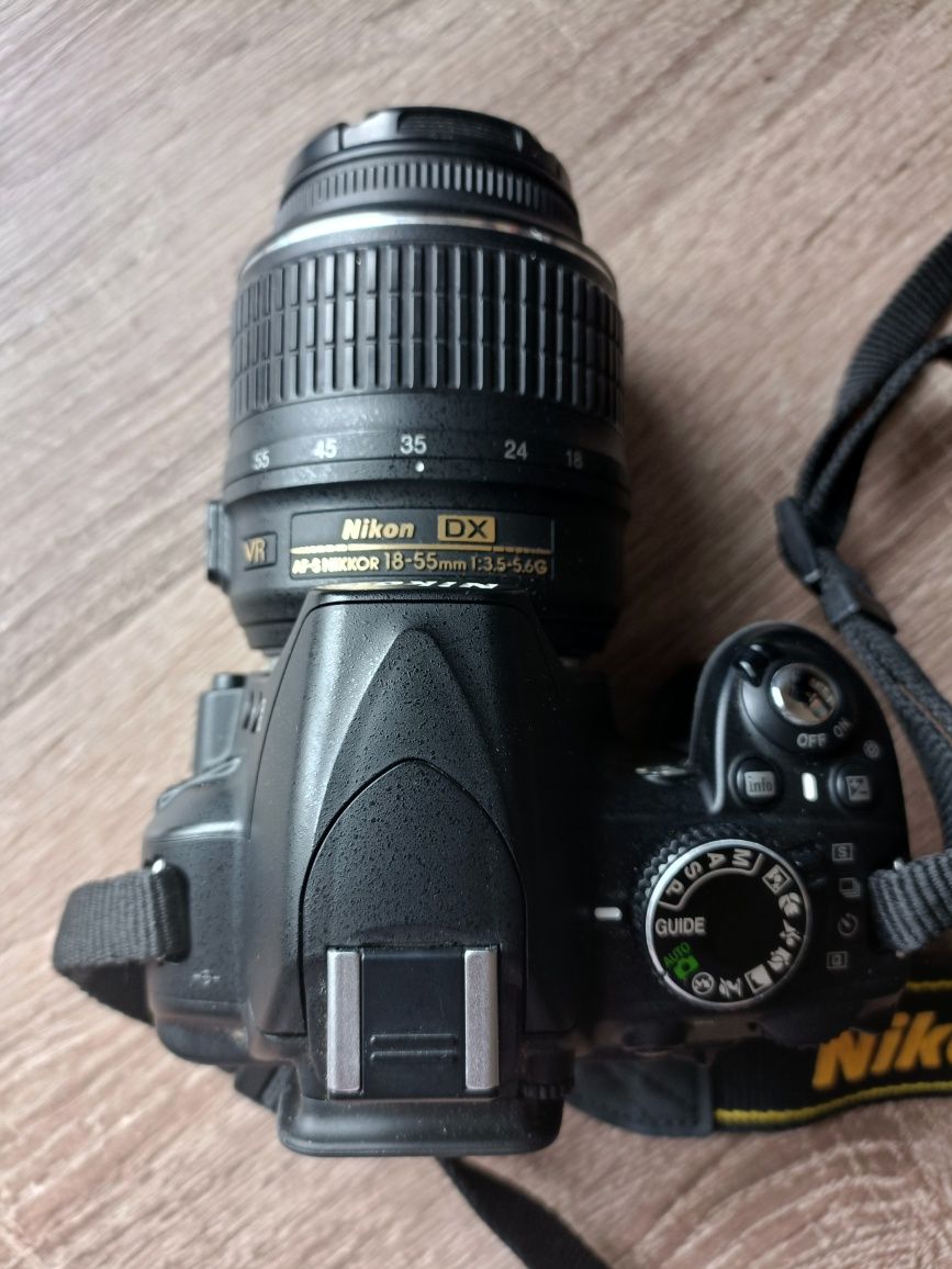 Фотоапарат Nikon D3100, сумка Vanguard 2GO 15