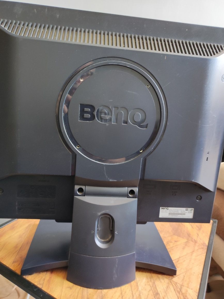 Monitor BENQ Q9T4