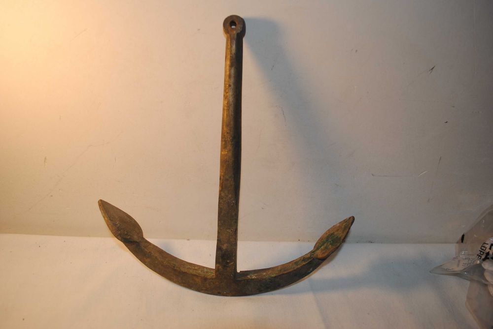 Kotwica mosiężna stara zabytek