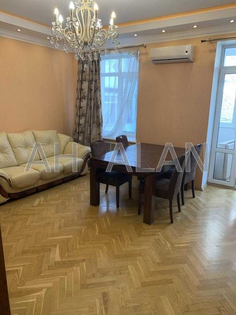 Без комиссии Аренда квартиры в центре Киева Михаила Грушевского, 28/2