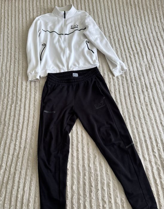 Чоловічий спортивний костюм EA7 Emporio Armani