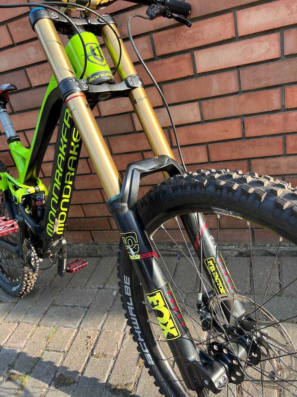 DH 27,5 M Mondraker Summum pro team Carbon Fox x2 kashima sram x01