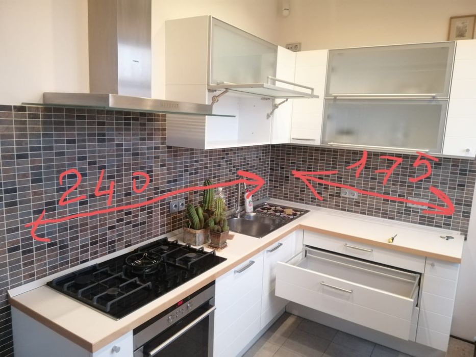 Продам кухню з технікою б.у в гарному стану