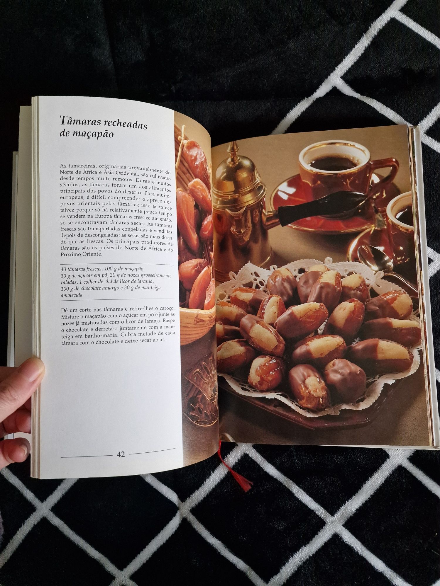 Livro Um Mundo de Sabores Frutos