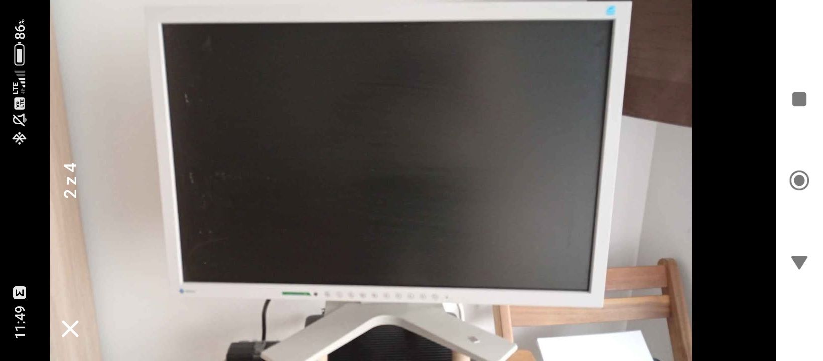 Terminal HP z monitorem i drukarką canon