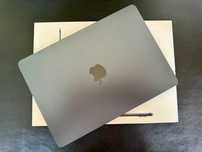 MacBook Air M2 256 GB - Midnight (ciemno-niebieski) - Stan idealny
