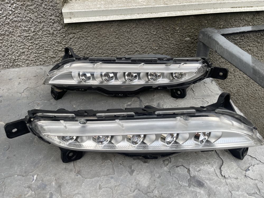 Дневные ходовые огни на Hyundai Tucson 92207D3000 та 92208D3000