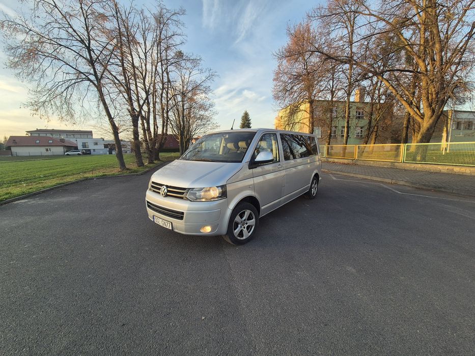 VW T5 CARAVELLE 2.0 tdi długa 9 miejsc KLIMA