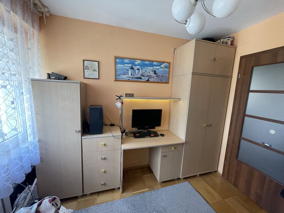 Sprzedam regał robiony na zamowienie